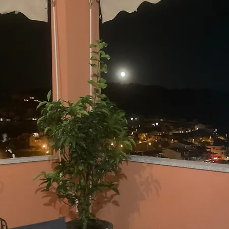 Calme, Vue Panoramique à 100 M Du Centre *