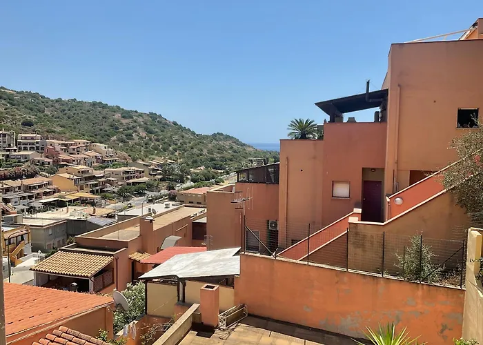 Calme, Vue Panoramique A 100 M Du Centre Villasimius
